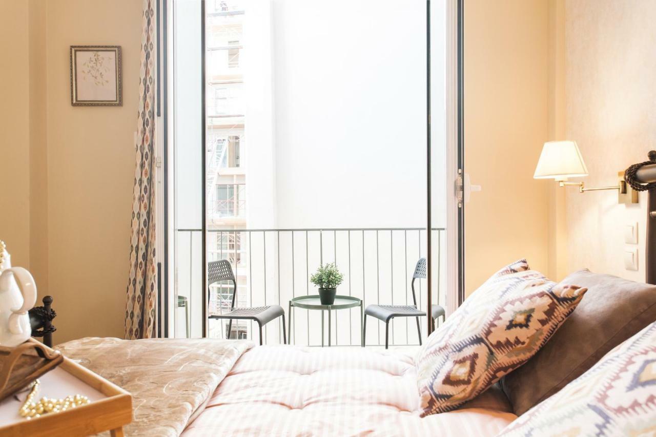 Modern Antique Private Rooms With Shared Bathroom Near To Acropolis Museum And Metro Station Aten Exteriör bild