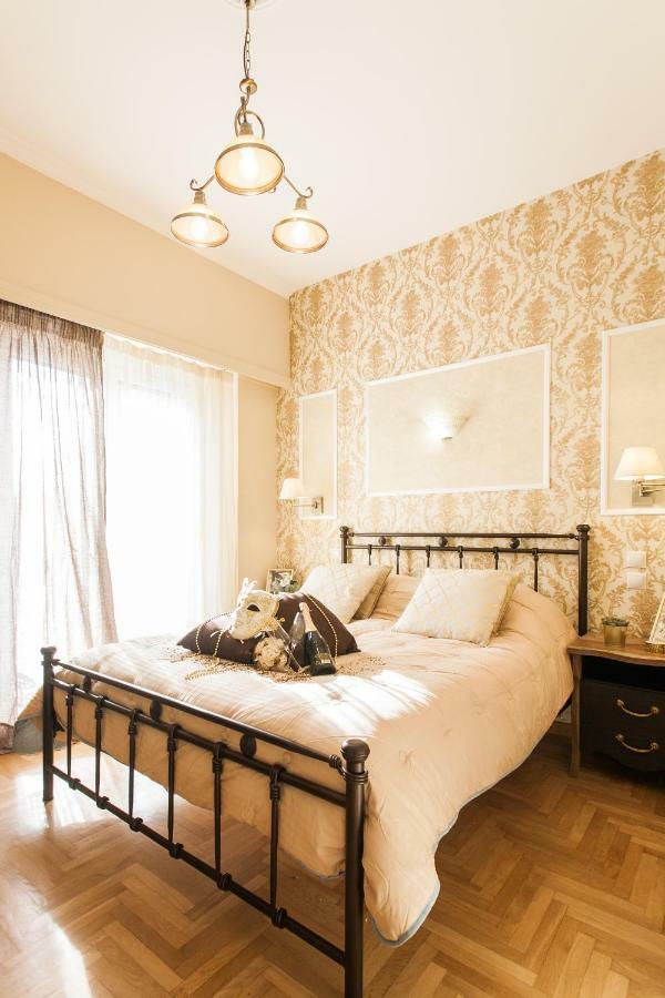 Modern Antique Private Rooms With Shared Bathroom Near To Acropolis Museum And Metro Station Aten Exteriör bild