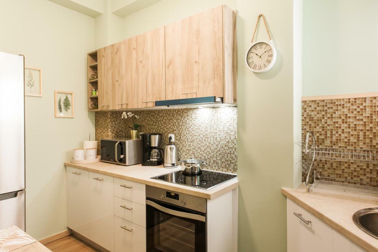 Modern Antique Private Rooms With Shared Bathroom Near To Acropolis Museum And Metro Station Aten Exteriör bild